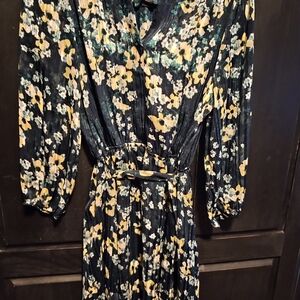 Simply Vera Vera Wang Black and Yellow Floral Long Sleeve Dress